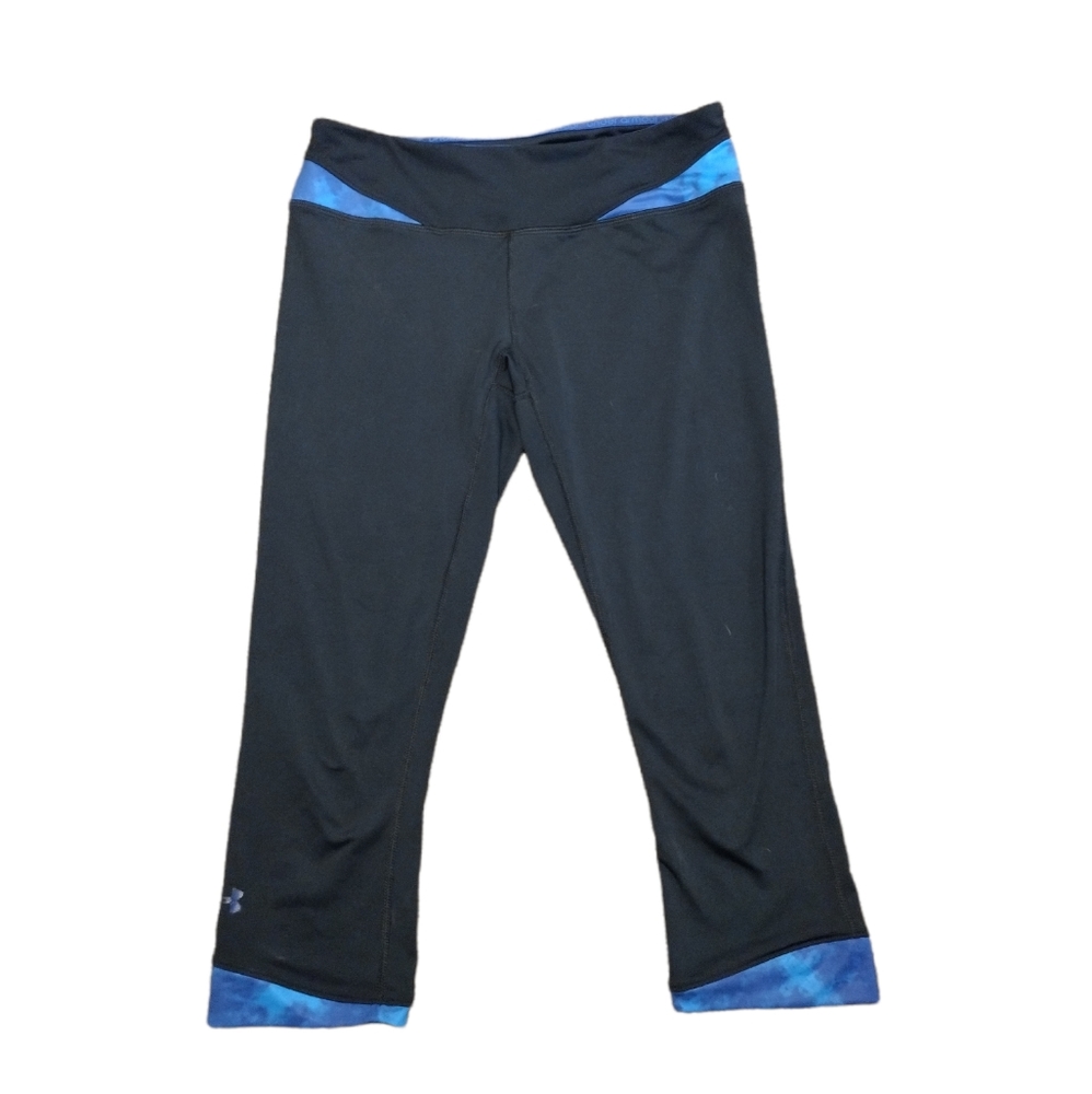 🛍️ CLEARANCE... Black Under Armour Cropped Leggings - Size Small